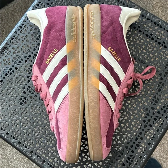 NWOB Adidas Indoor Gazelle Maroon White Sneakers Sz 9 - Picture 6 of 9